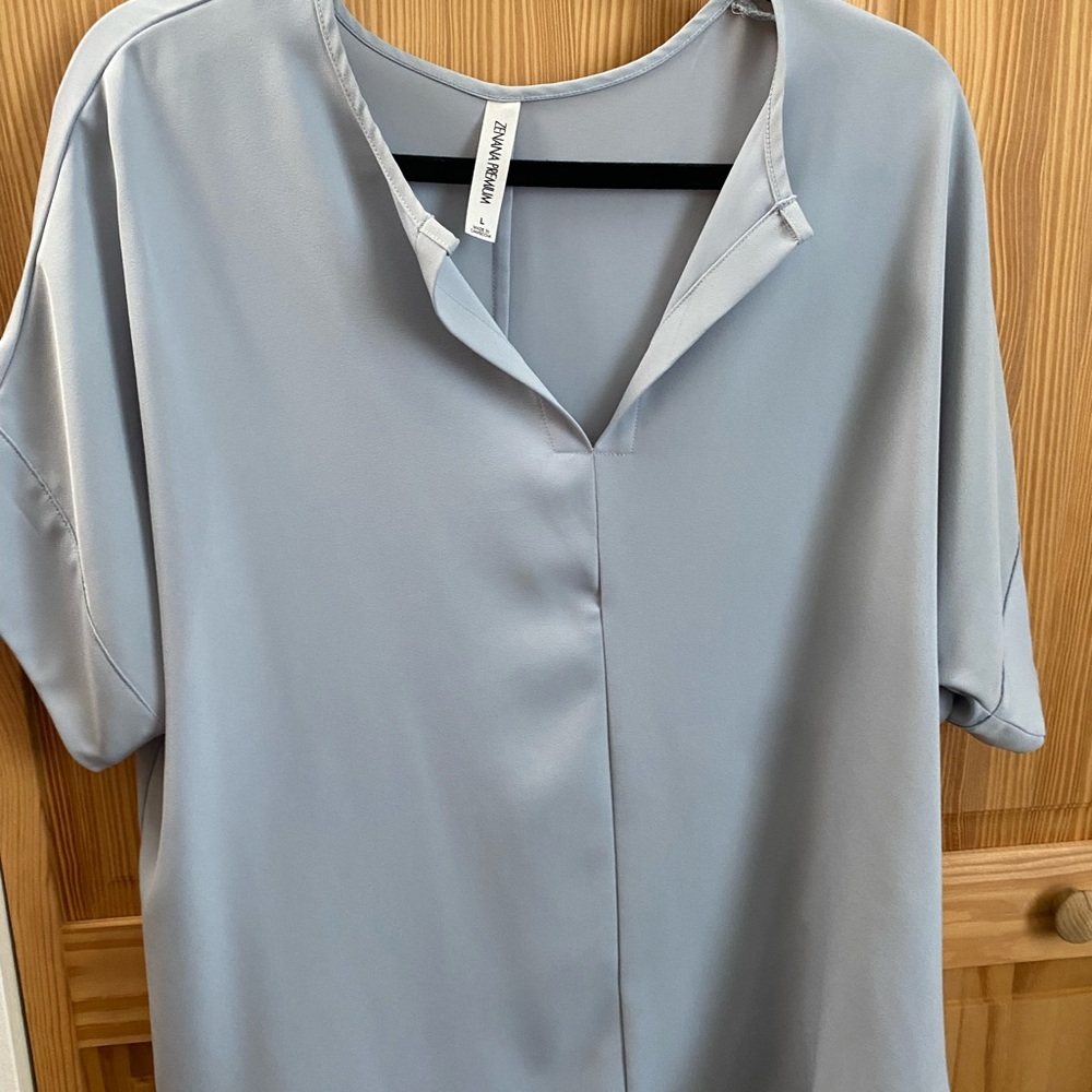 Short sleeve blouse